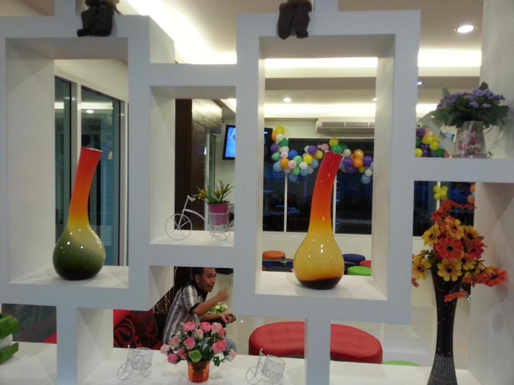 Like Residence Surat Thani Extérieur photo